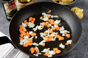 Лапша в устричном соусе