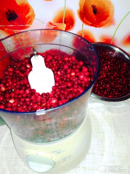 Рецепт: Брусника, протертая с сахаром - Свежая брусника без варки на зиму Рецепт: Брусника, протертая с сахаром - Свежая брусника без варки на зиму