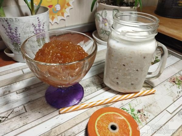 Рецепт: Кефирный напиток "Диетический" - с овсянкой, разными семечками ...