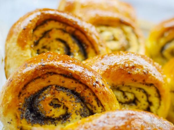 Рецепт: Косичка с маком - Безумно вкусные булочки в интересном исполнении!