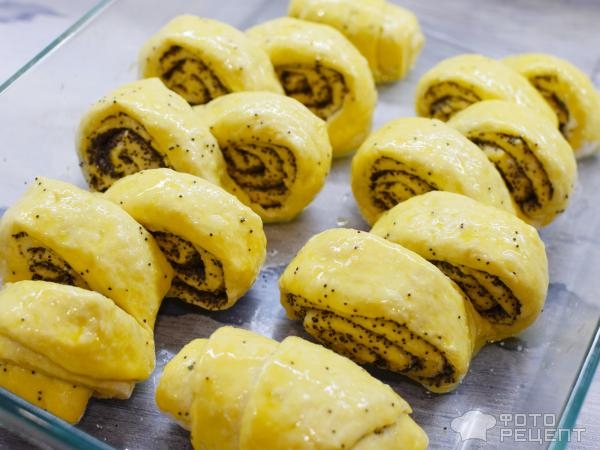 Рецепт: Косичка с маком - Безумно вкусные булочки в интересном исполнении!