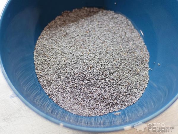 Рецепт: Косичка с маком - Безумно вкусные булочки в интересном исполнении!