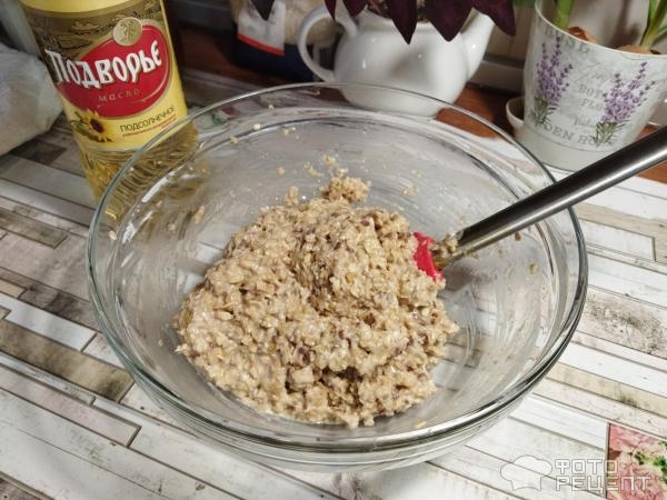 Рецепт: Овсяные кексы - с яблочным повидлом, когда нет куриных яиц, сахара и муки