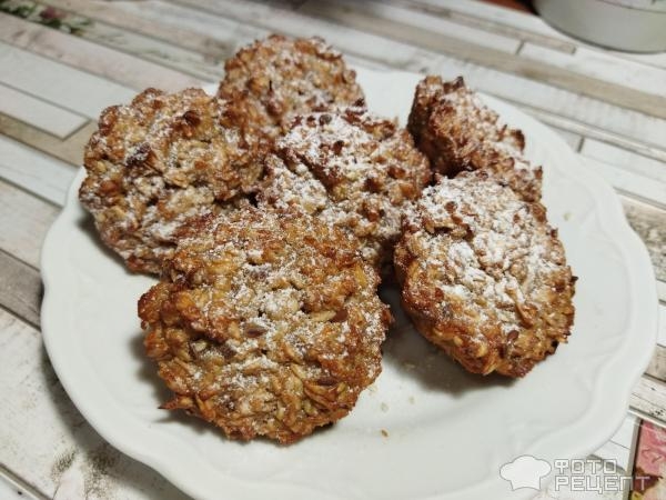 Рецепт: Овсяные кексы - с яблочным повидлом, когда нет куриных яиц, сахара и муки