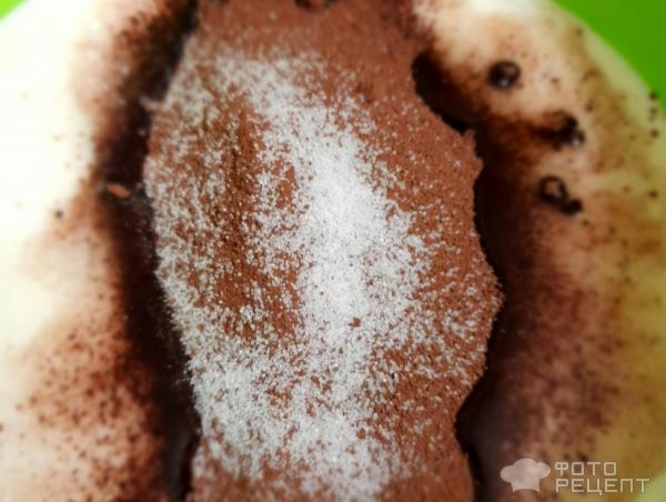 Рецепт: Пасхальные зайчики - Пасхальный декор за несколько минут. Кексы "Пасхальные зайчики" в микроволновке - быстро, просто и красиво.