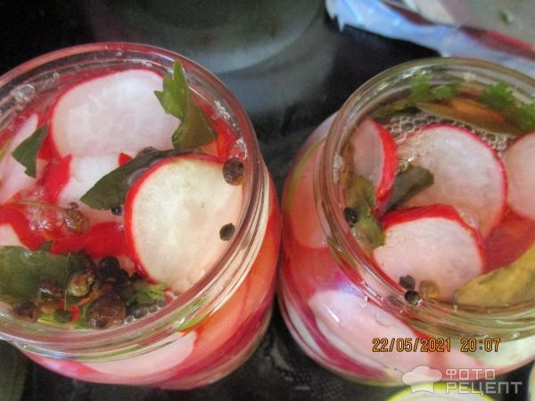 Рецепт: Редис маринованный - с чесноком