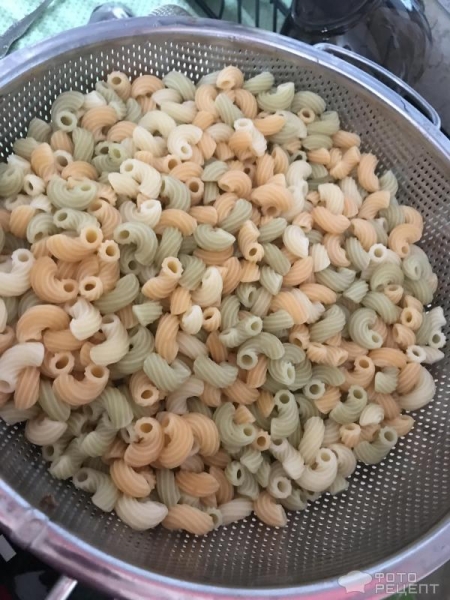 Рецепт: Рожки с фаршем - С домашним соусом!