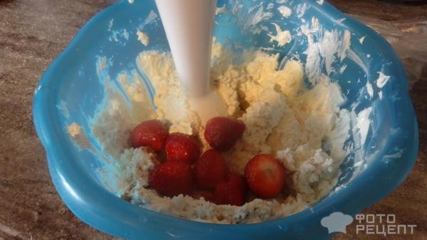 Рецепт: Торт с клубнично -банановым творожным кремом - Не трудоёмкий ,вкусный торт.