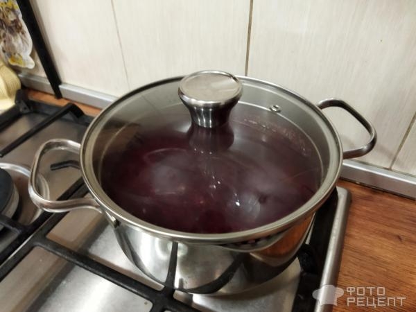 Рецепт: Витаминный морс - смородиновое ассорти из красной и чёрной смородины