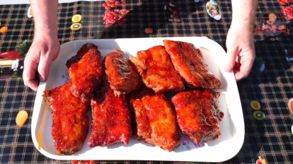 Свиные рёбрышки в карамельной глазури с дымком