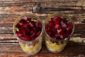 "Селедка под шубой" в стаканчиках