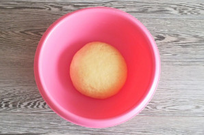 "Бадамбура" с вишней и орехами "Бадамбура" с вишней и орехами