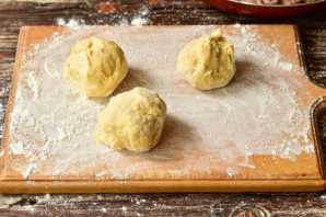 Лепешка с фасолью и фаршем