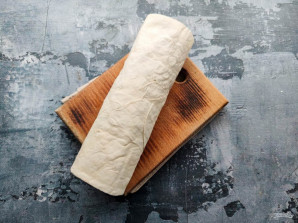 Рулет из лаваша с грибами и крабовыми палочками