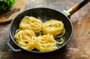 Гнезда с сосисками