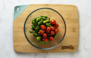 Теплый салат с фасолью Теплый салат с фасолью