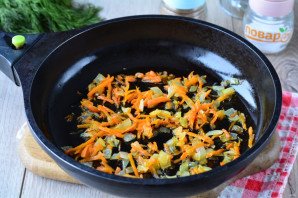 Слоеный салат с сердцем