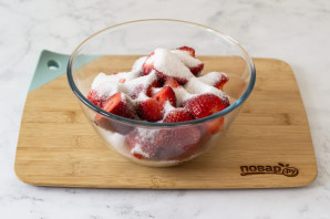 Клубника с сахаром на зиму