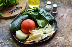 Салат с сыром "Чечил" Салат с сыром "Чечил"