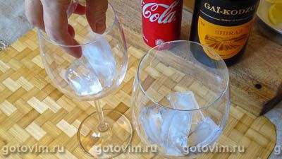 Коктейль из красного вина с колой «Калимочо» (Calimocho/ Kalimotxo)