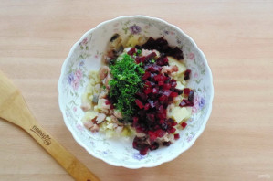 Шведский салат с сельдью