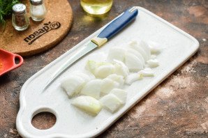 Говяжья печень тушеная с помидорами