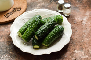 Быстрые огурчики в пакете