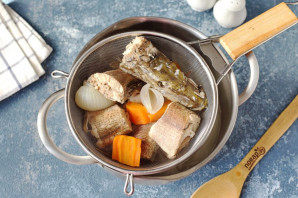 Уха из щуки с рисом