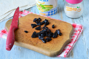 Рулет из лаваша с черносливом