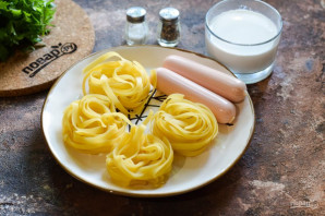 Гнезда с сосисками