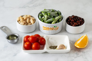 Теплый салат с фасолью Теплый салат с фасолью