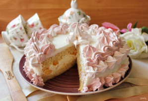 Торт со сливками и ананасами Торт со сливками и ананасами