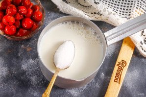 Панна-котта с вишней