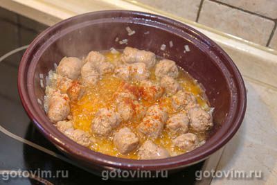 Тажин из колбасок с картошкой