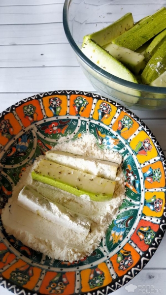 Рецепт: Хрустящие кабачки - с соусом