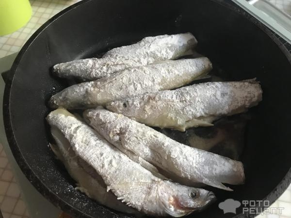 Рецепт: Корюшка, жаренная в муке - Просто и быстро!