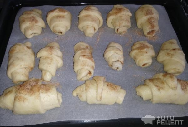 Рецепт: Круассаны с корицей - ... и курагой, воздушные и вкусные ...