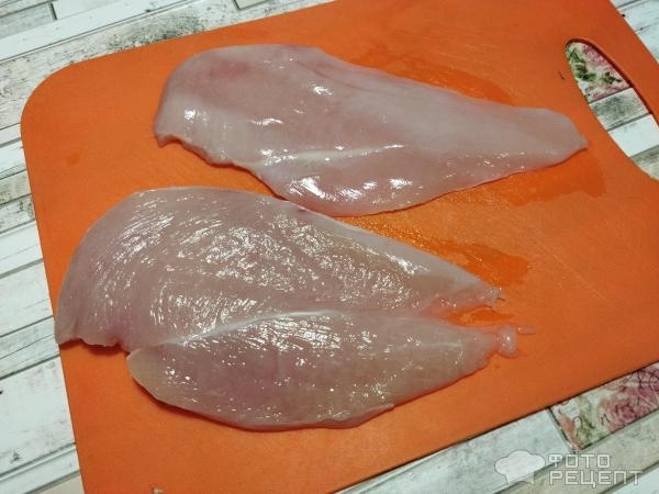 Рецепт: Куриное филе со стручковой фасолью - под творожной заливкой в духовке