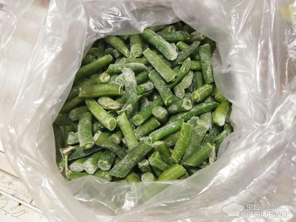 Рецепт: Куриное филе со стручковой фасолью - под творожной заливкой в духовке