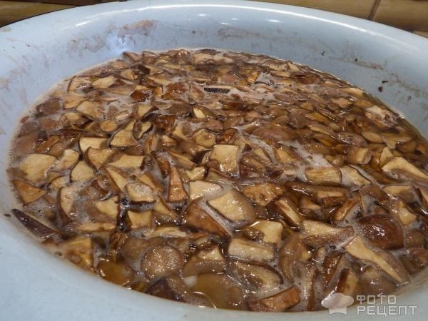 Рецепт: Лесные грибы отварные в заморозку - на все случаи жизни