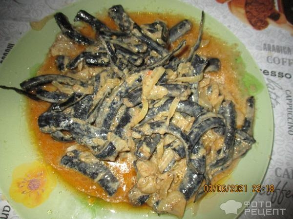 Рецепт: Минога в сметане - дорогой деликатес