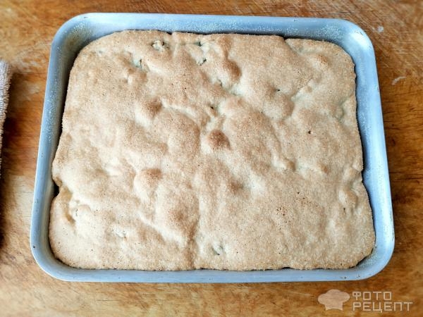 Рецепт: Шарлотка со щавелем - Быстрый сладкий пирог