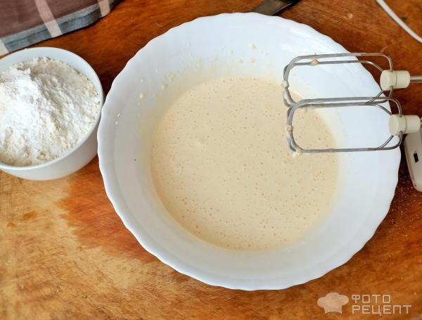 Рецепт: Шарлотка со щавелем - Быстрый сладкий пирог