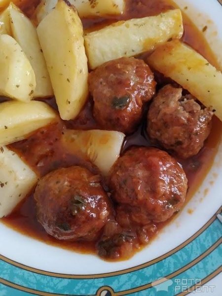 Рецепт: Тефтельки с мятой - в томатном соусе