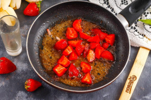 Десерт "Фламбе заката"