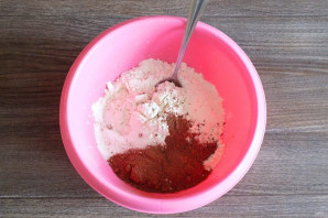 Шоколадные вареники с вишней