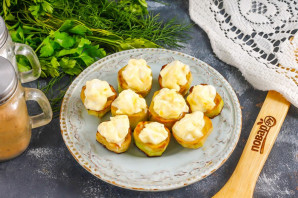 Жареные огурцы с яйцами