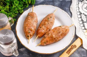 Люля-кебаб из баранины и курицы