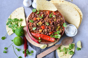 Чили Кон Карне