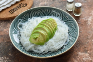 Салат "Эби авокадо"